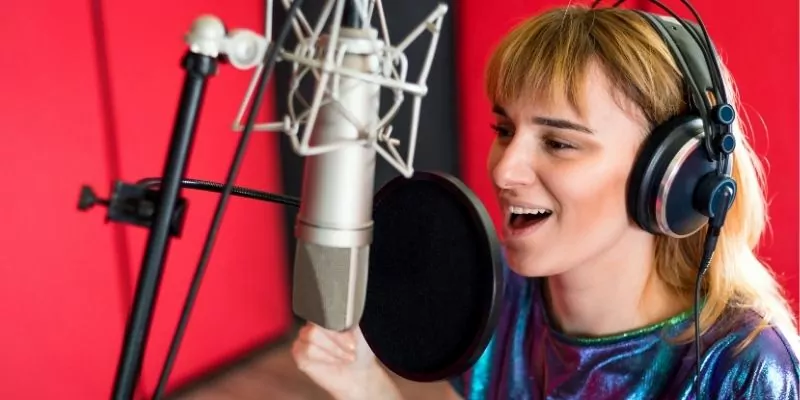 Dubbing and Voice-Over: Understanding the Differences